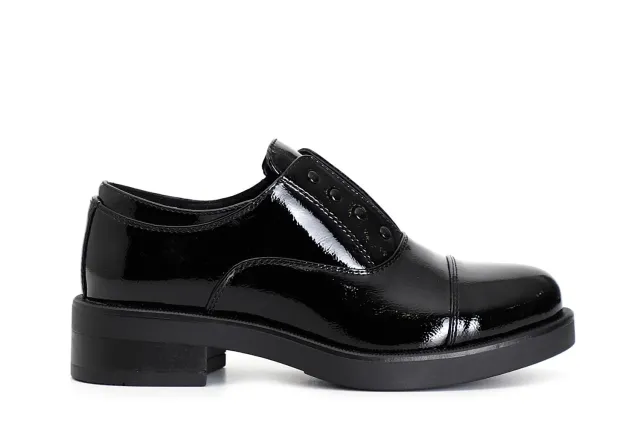 CafèNoir Francesina Vernice Borchie Derby Nero