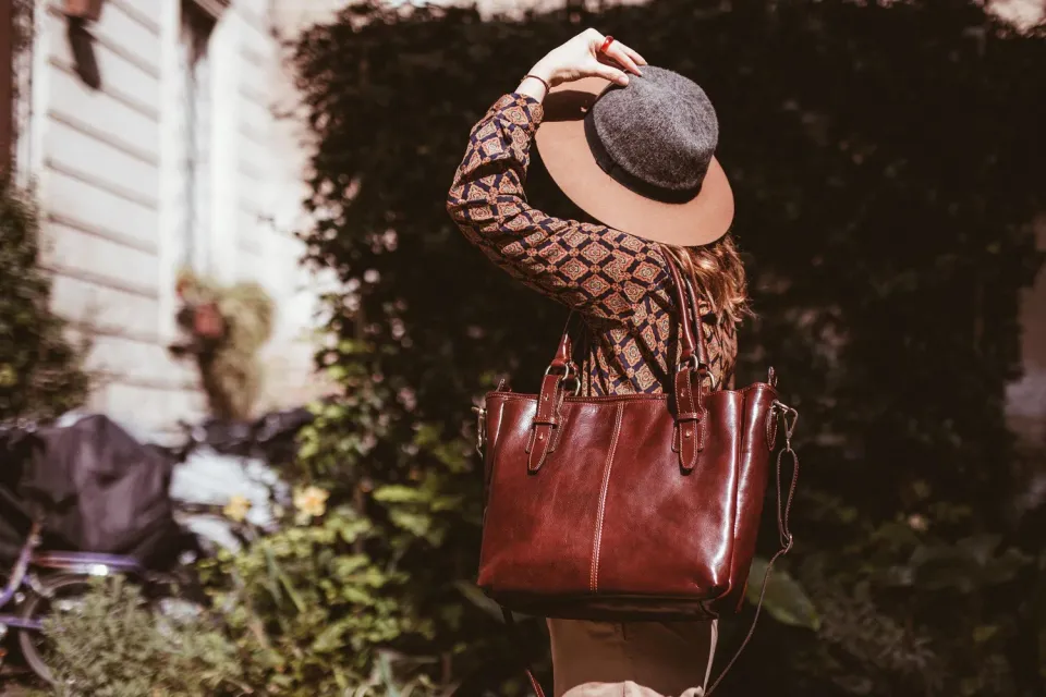 Aigin Milano Tote borsa marrone scuro tracolla rimovibile