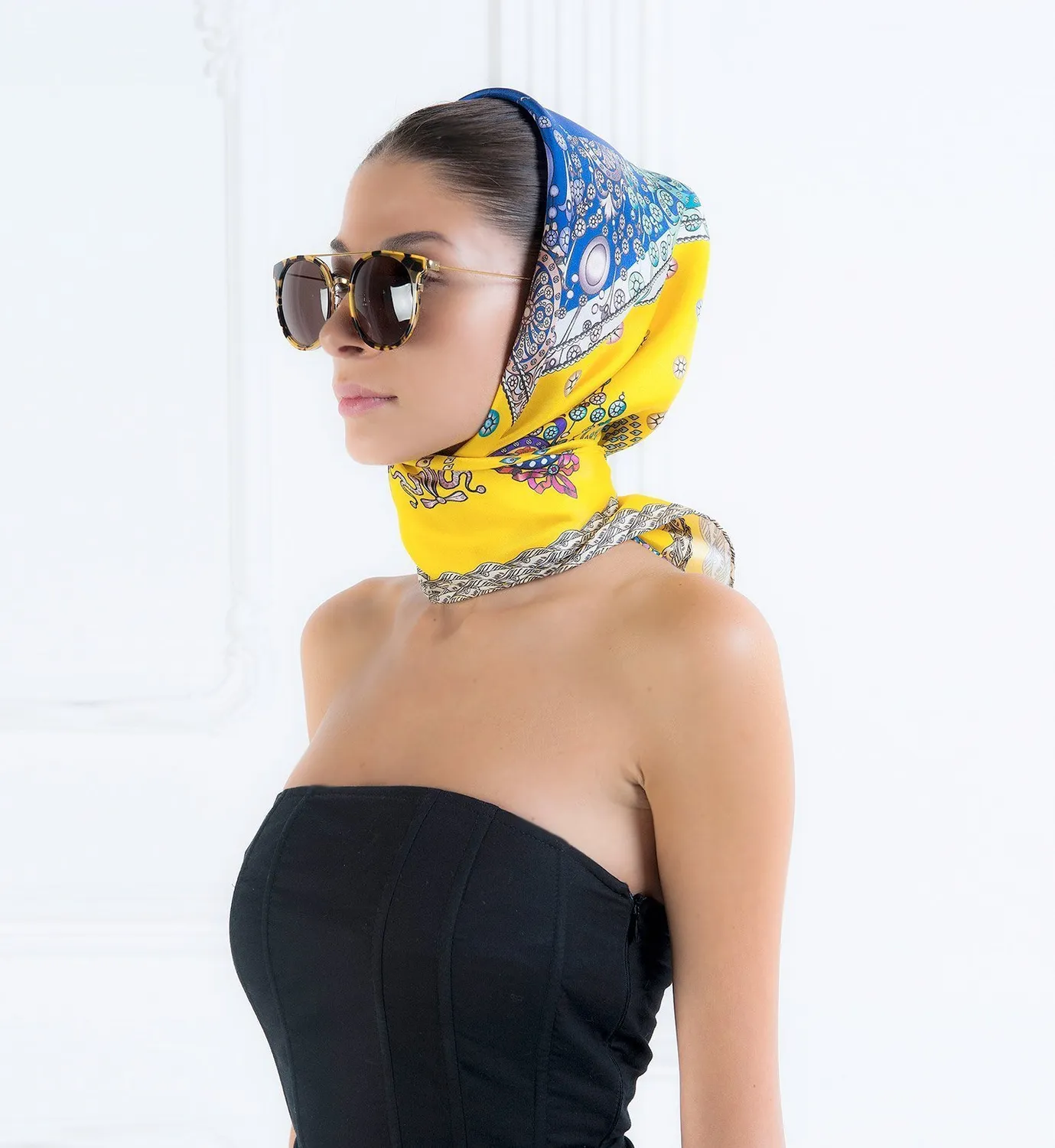 Cardinal Milano The Crown Foulard Seta Giallo