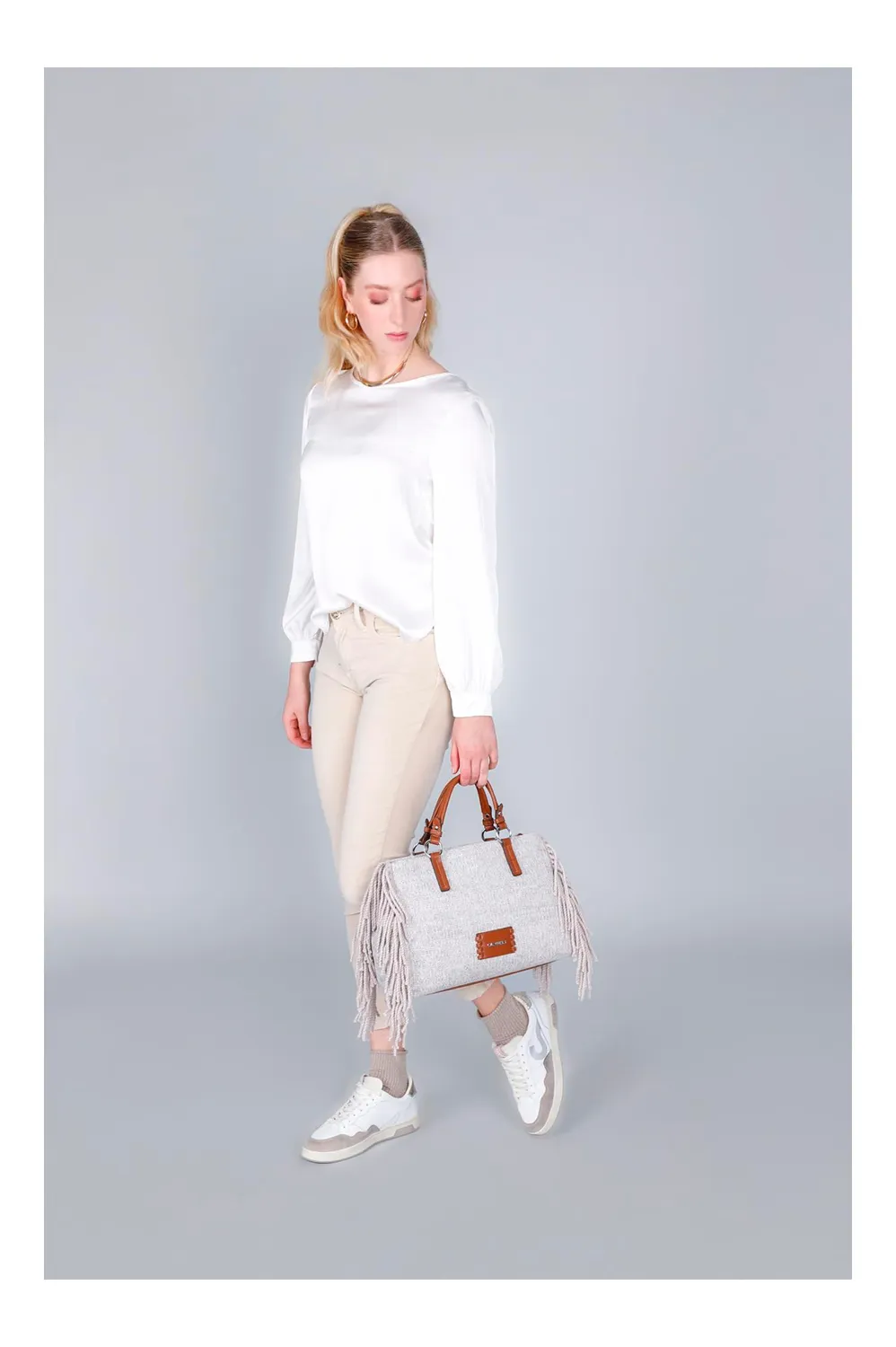 CafèNoir Borsa Mano Maglia Beige con Frange Lana