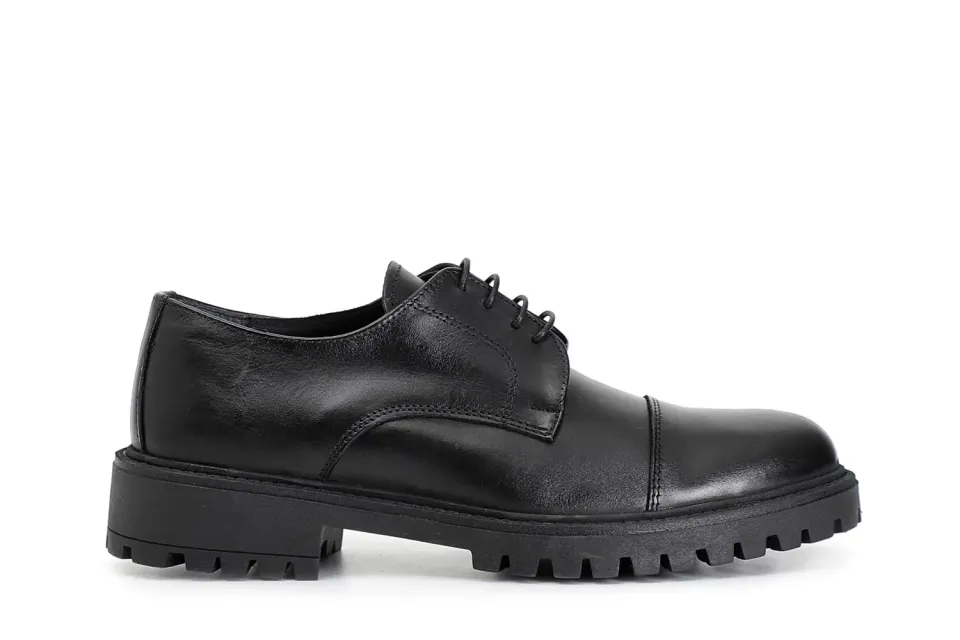 CafèNoir Derby Uomo in Pelle Nero con Spunterbo