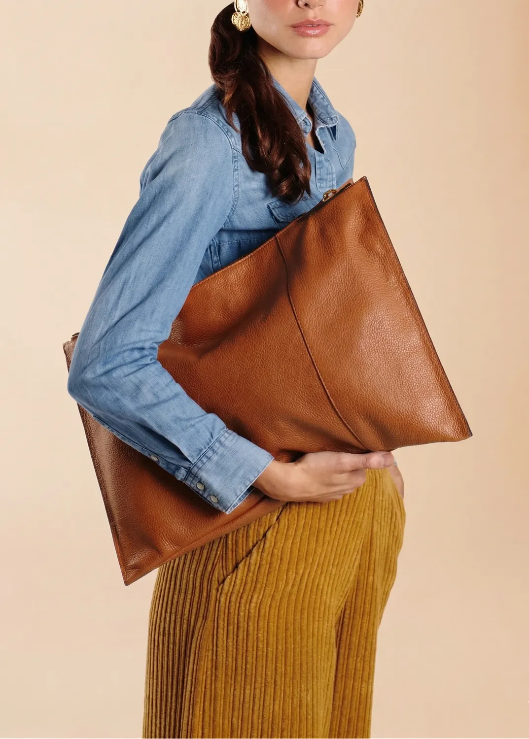 Figus Minimal shopper pelle nera laptop 14