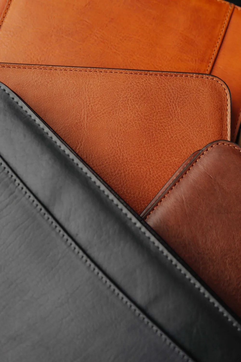 Aigin Milano Document sleeve 13 pollici marrone vegetale