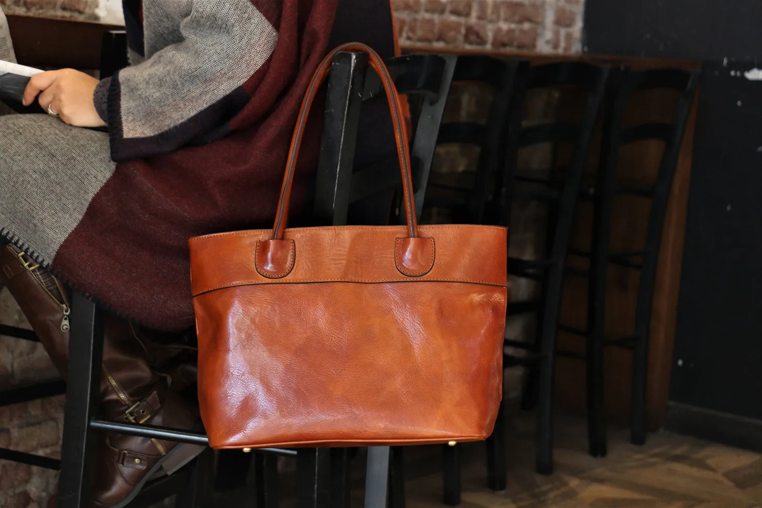 Aigin Milano Borsa a Mano Marrone Chiaro Pelle 40 cm