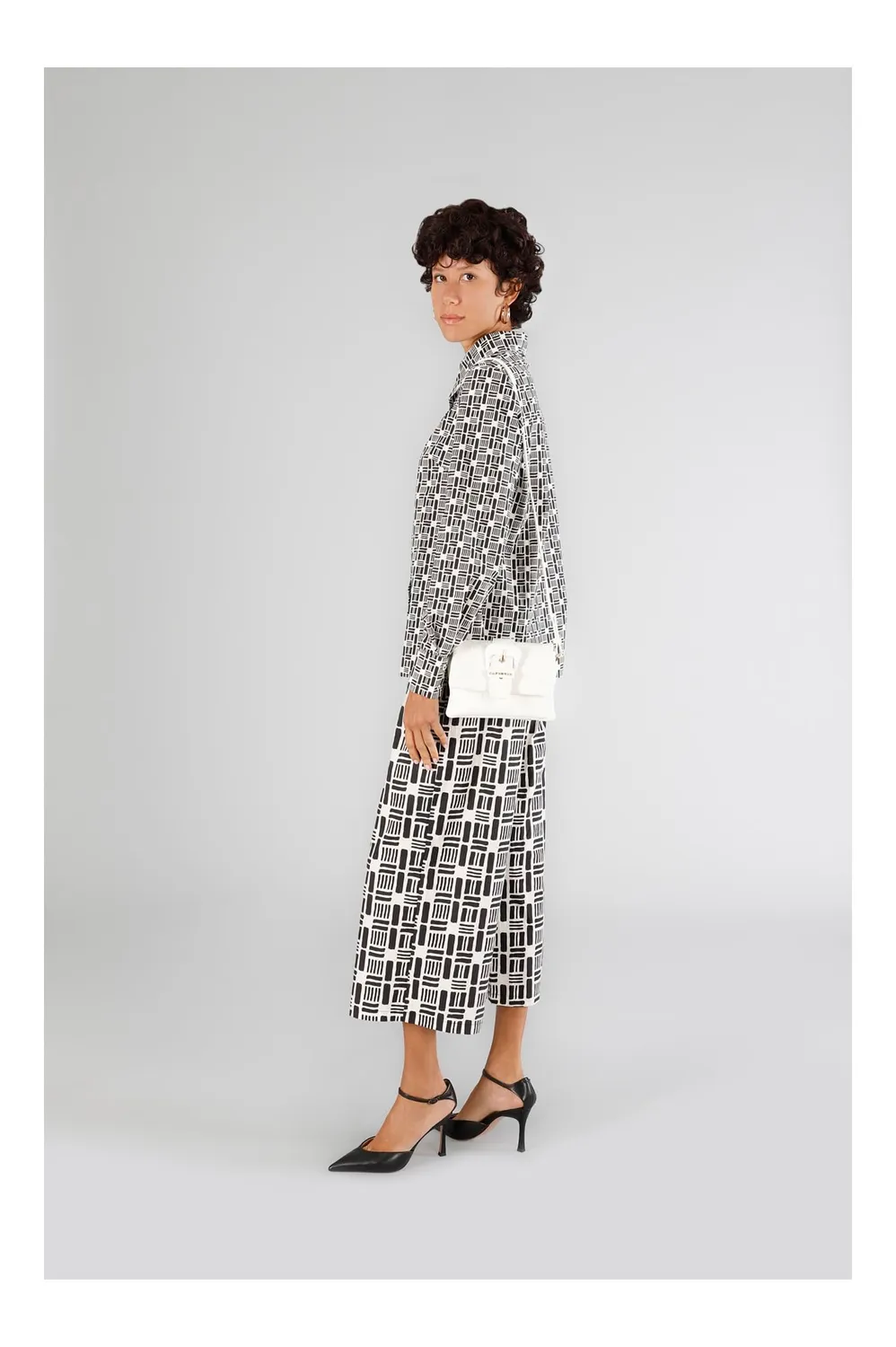 CafèNoir Monogram Embossed Tracolla Donna Bianca con Pattina