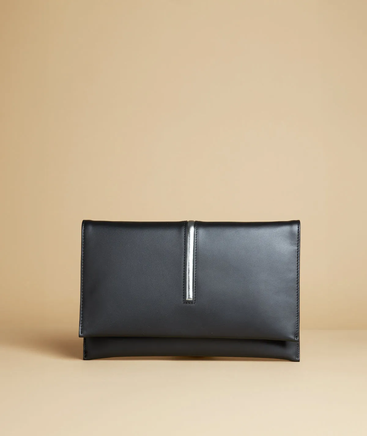 Figus Travel Pouch pochette nera con polsiera