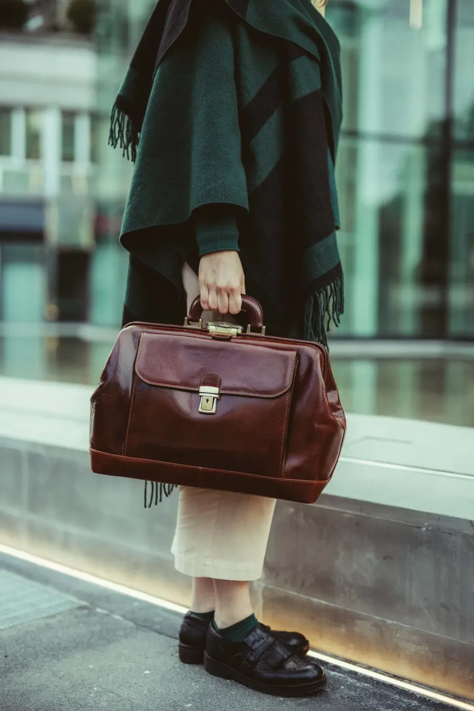 Aigin Milano Large Leather Doctor Bag borsa medico nera pelle