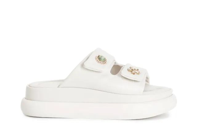 CafèNoir Ciabatte Pelle Strappo Bottoni tacco piatto
