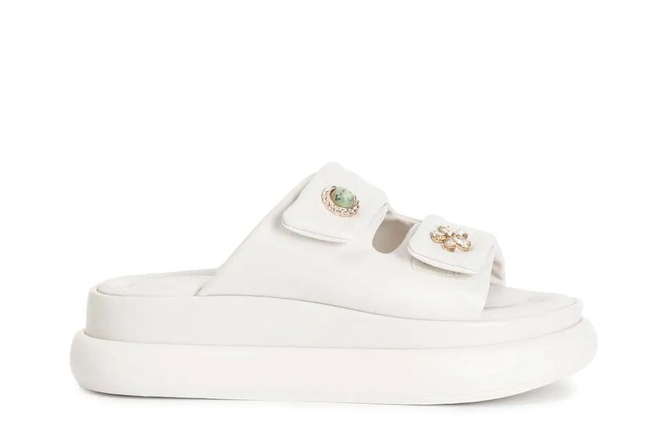 CafèNoir Ciabatte Pelle Strappo Bottoni tacco piatto