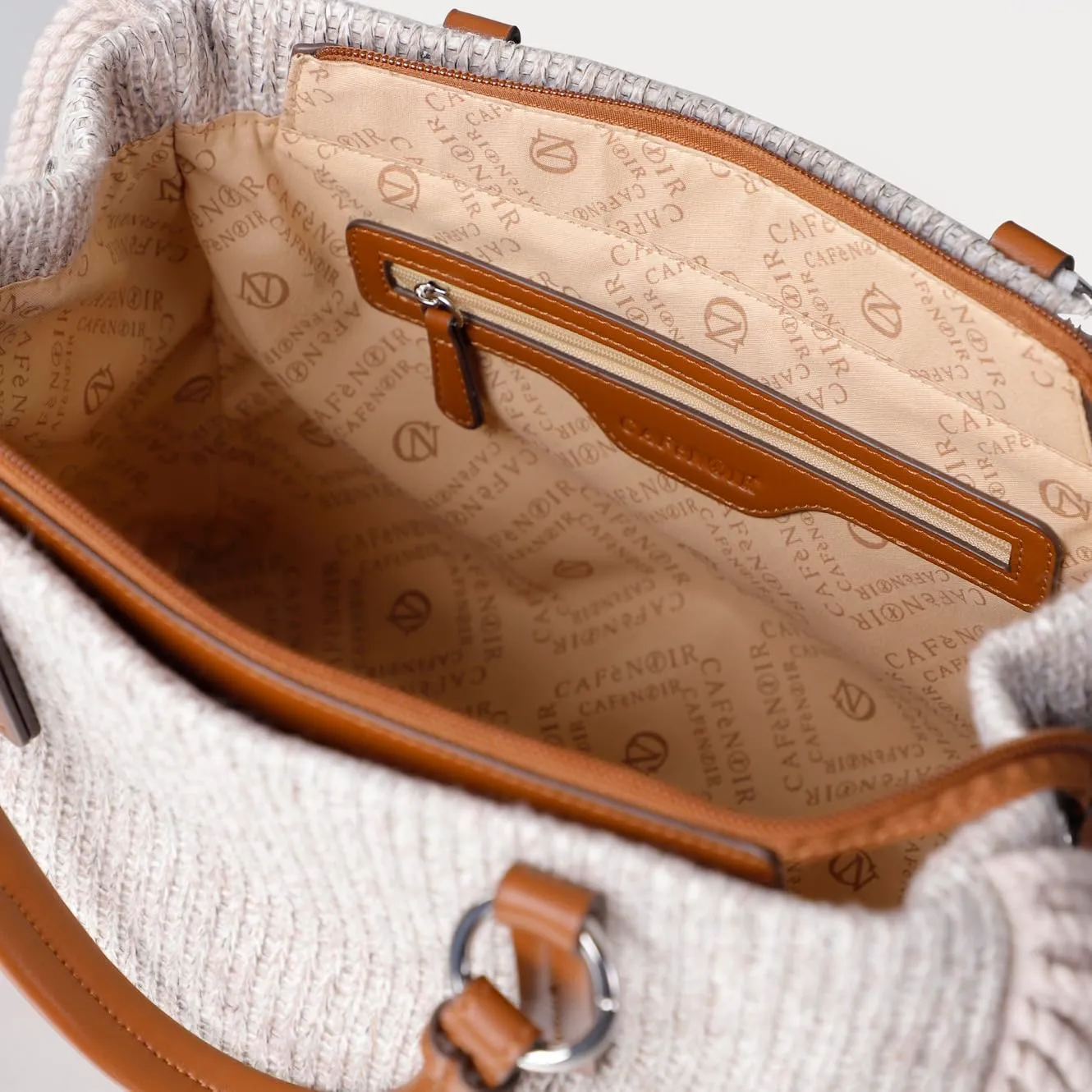 CafèNoir Borsa Mano Maglia Beige con Frange Lana