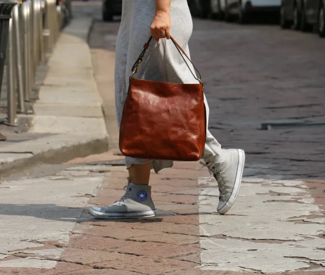 Aigin Milano Borsa Tote in Pelle Marrone Chiaro con zip