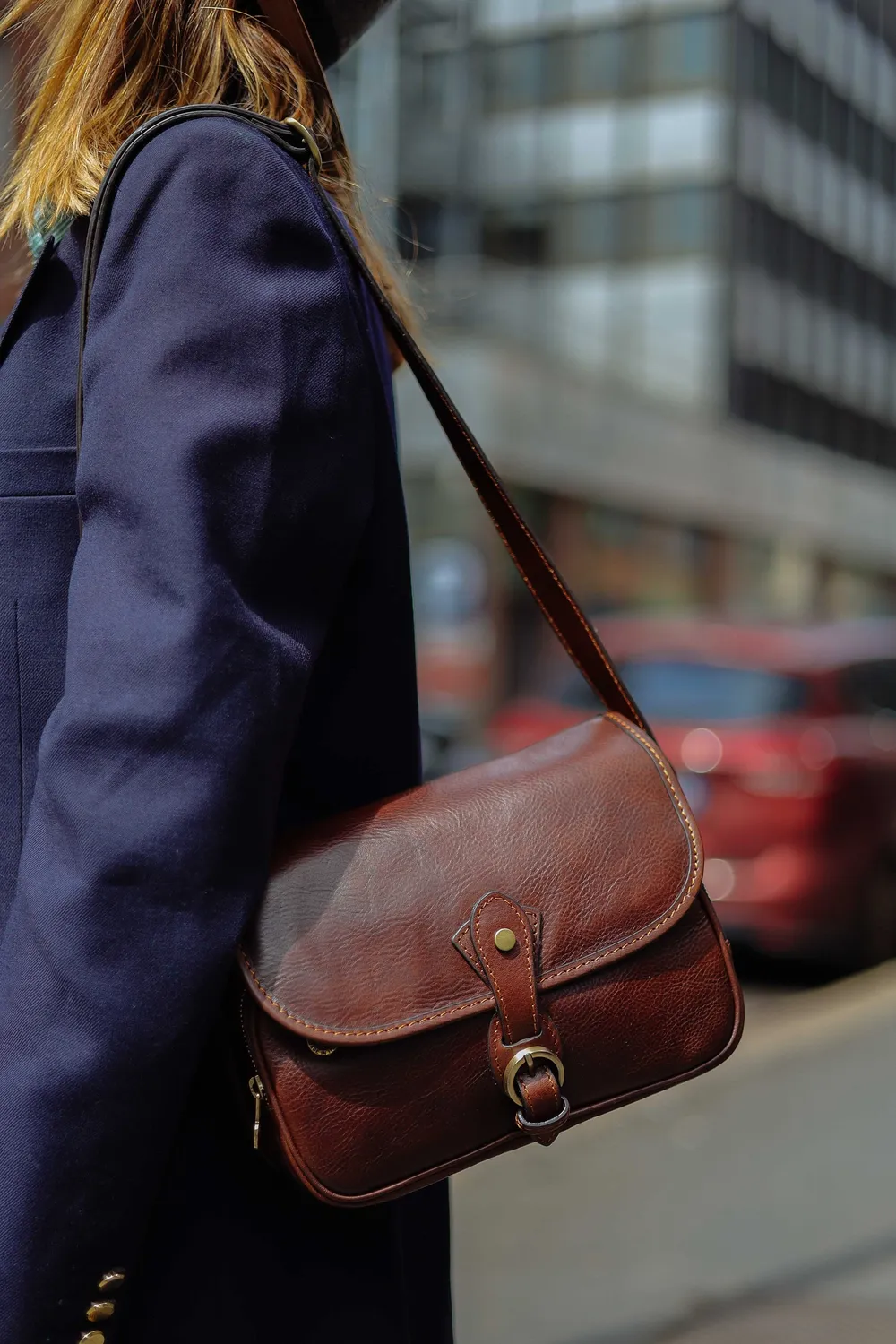 Aigin Milano Crossbody Borsa Pelle Miele Compatta