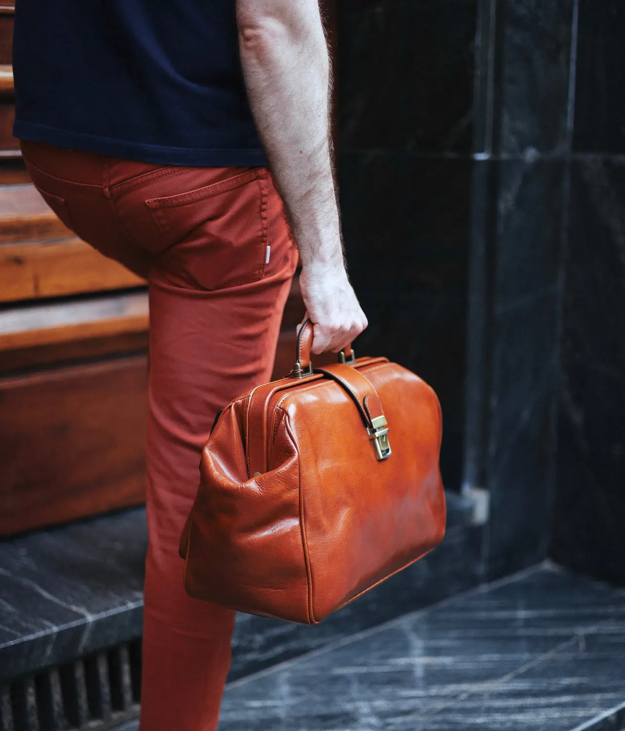 Aigin Milano doctor bag pelle miele full grain 37 cm