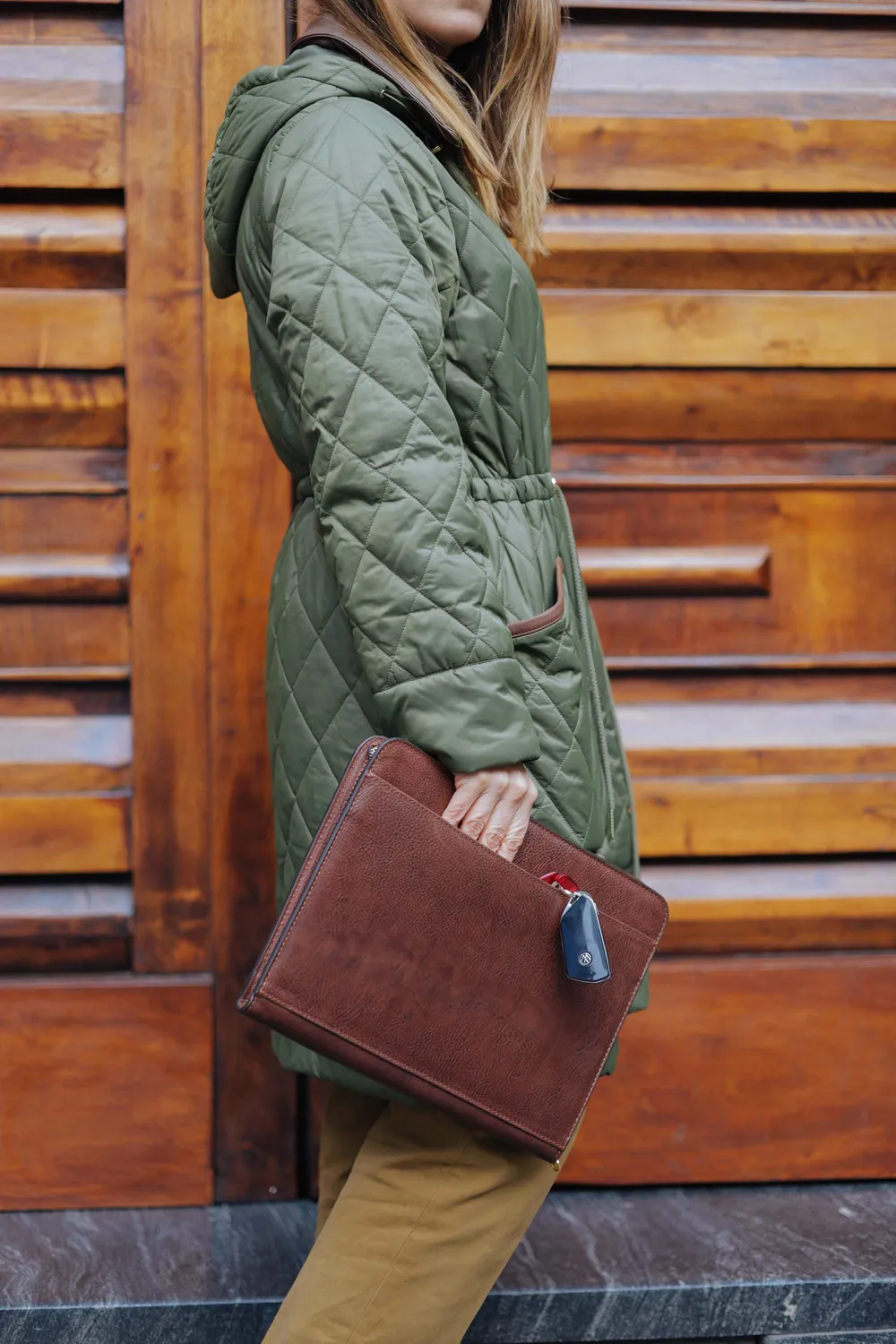 Aigin Milano Document sleeve 13 pollici marrone vegetale