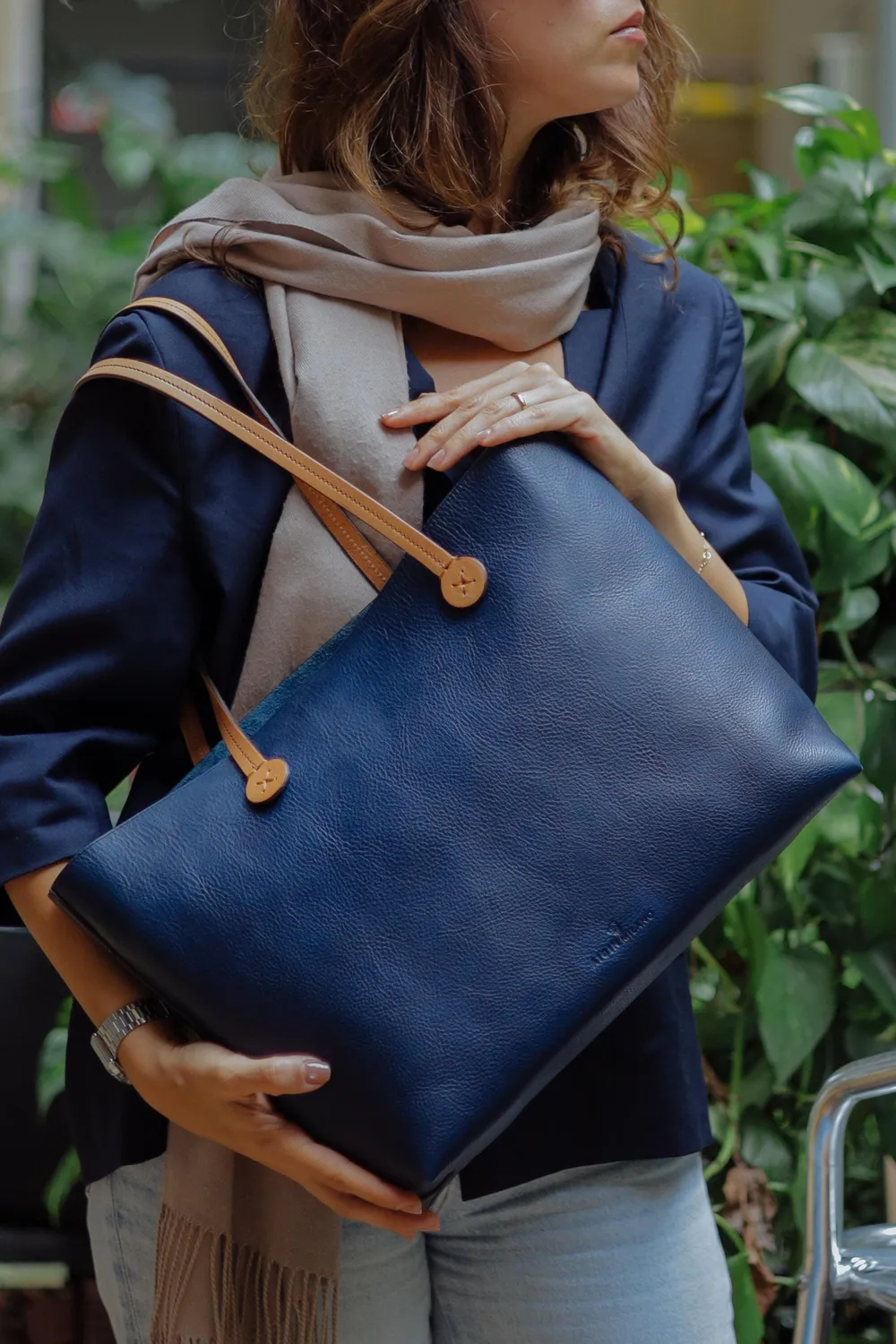 Aigin Milano The Shoulder Bag borsa a spalla miele pieno fiore
