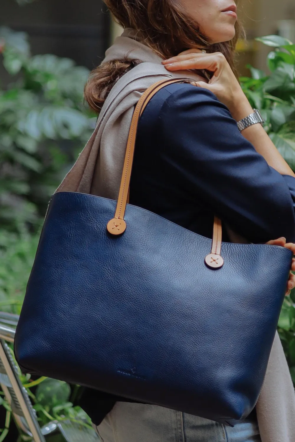 Aigin Milano The Shoulder Bag borsa a spalla miele pieno fiore