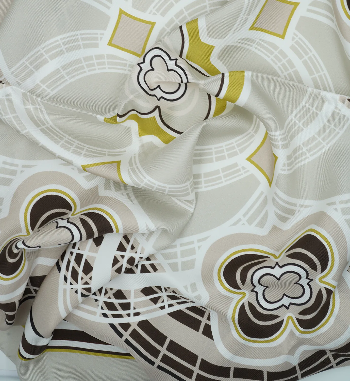 Cardinal Milano The Flowers foulard seta beige